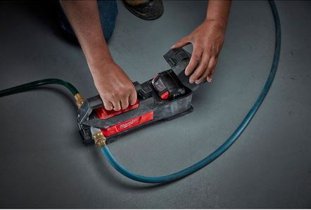 milwaukee m18 transfer pump in use